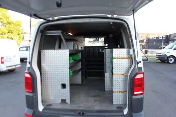 Volkswagen Transporter 2019 photo 5