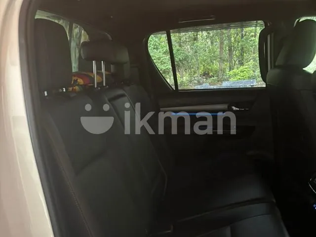 Toyota Hilux photo 4