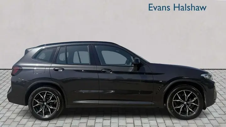 BMW X3 2022 photo 2