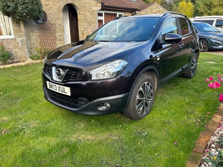 Nissan Qashqai 2013 photo 2
