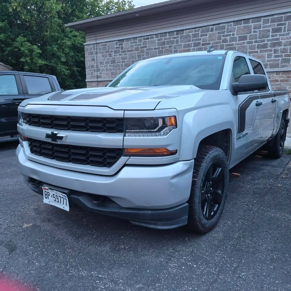 Chevrolet Silverado 1500 2018 photo 3