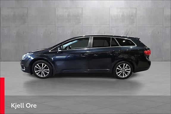 Toyota Avensis 2014 photo 2