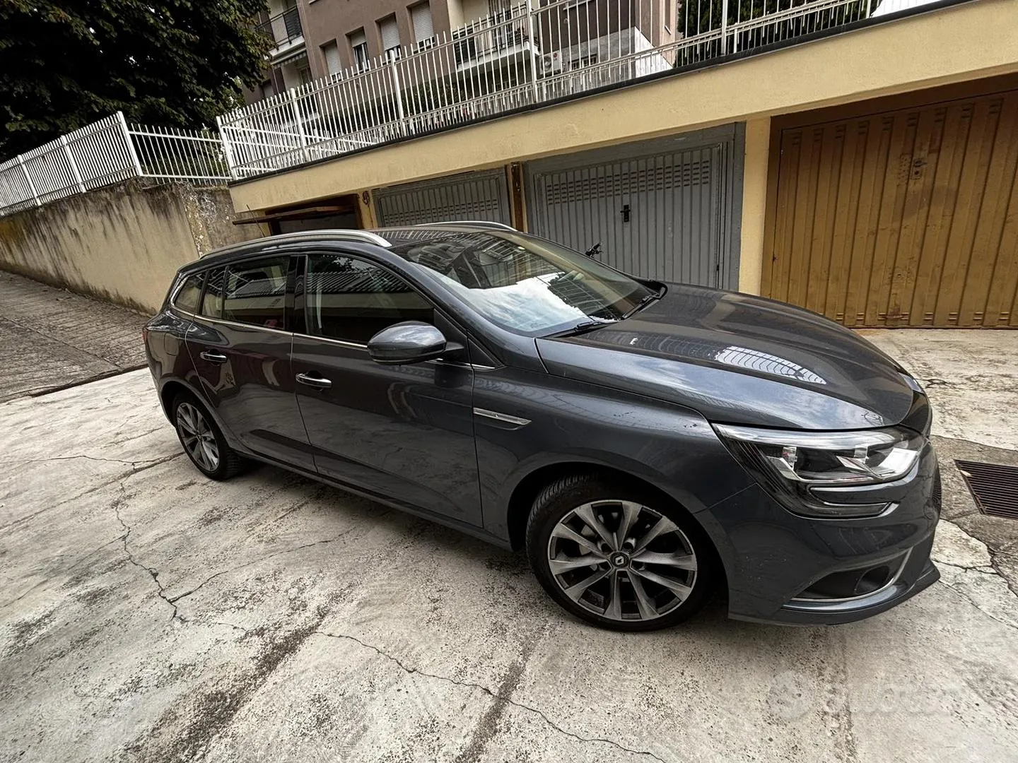 Renault Megane 2019 photo 3