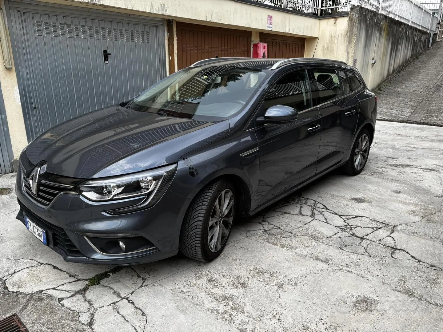 Renault Megane 2019 photo 2