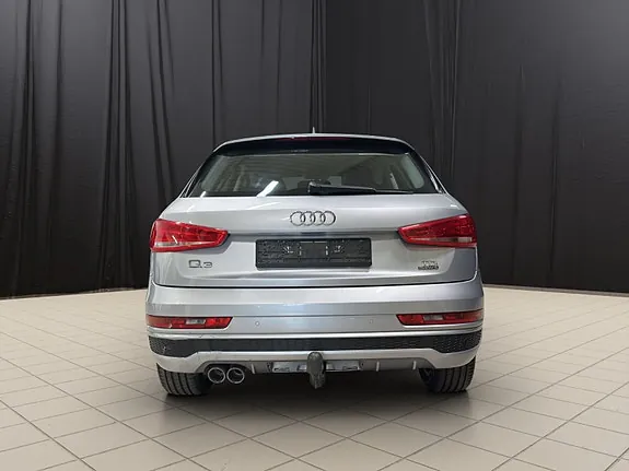 Audi Q3 2017 photo 4