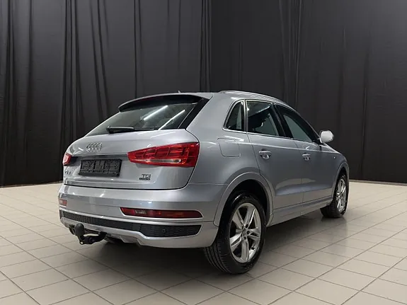Audi Q3 2017 photo 5