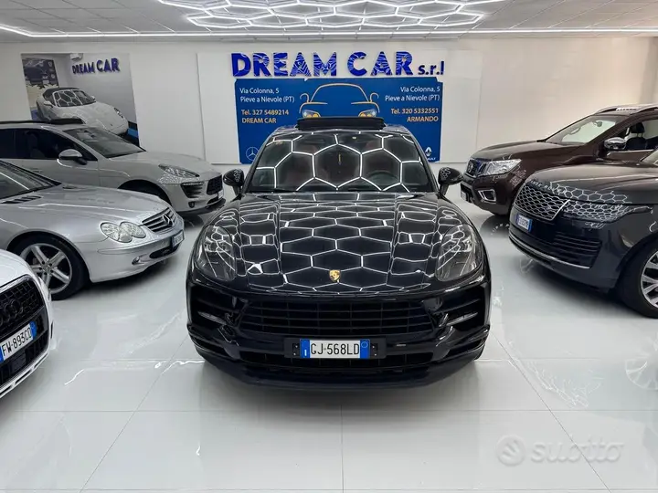 Porsche Macan 2021 photo 2