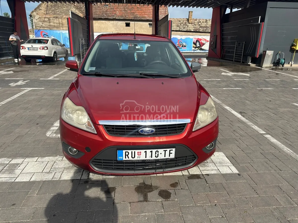 Ford Focus 2010 photo 3