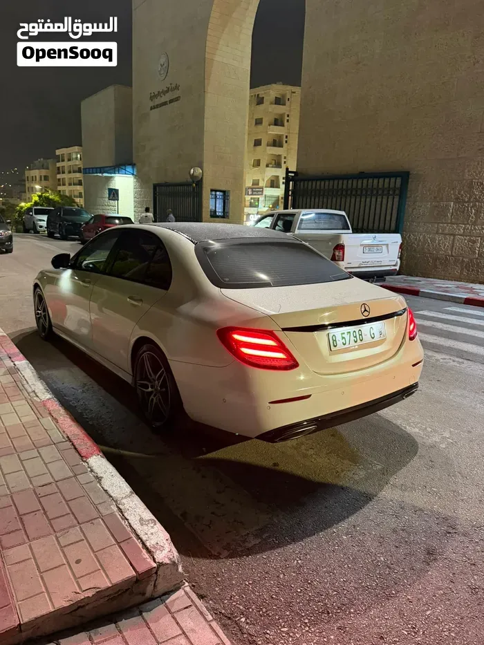 Mercedes-Benz E-Class 2017 photo 4
