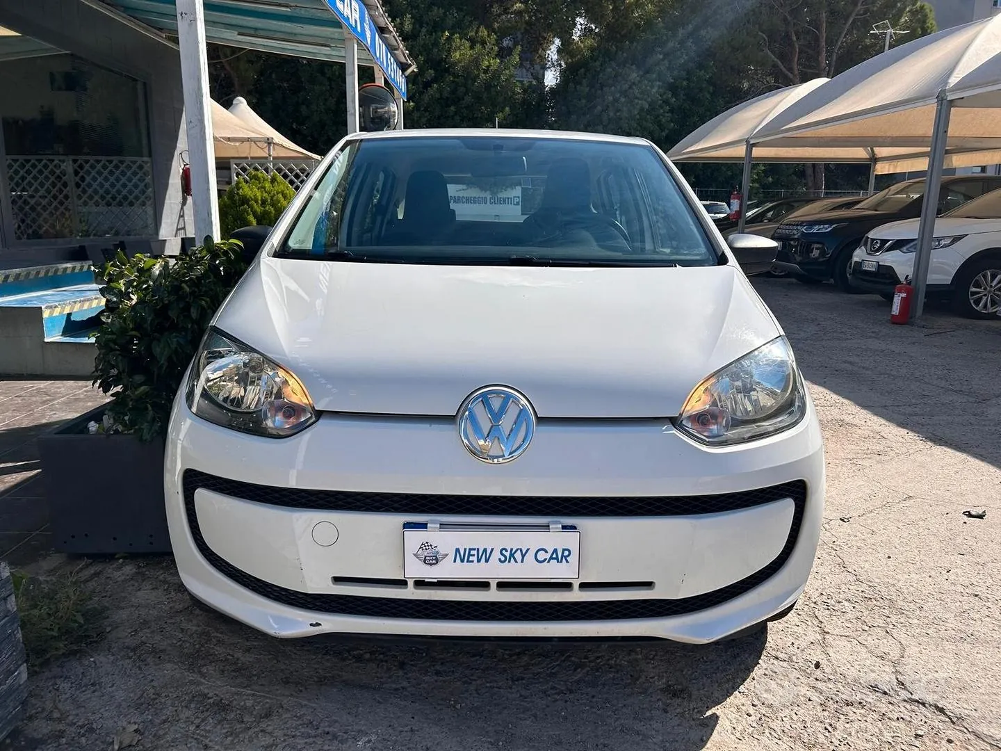 Volkswagen Up 2015 photo 2