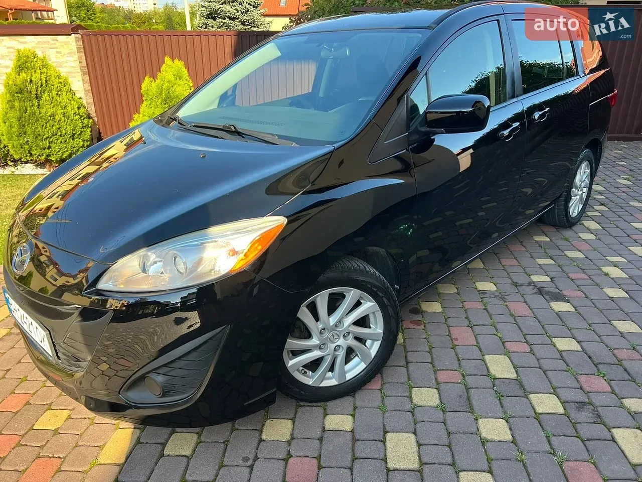 Mazda Mazda 5 2011 photo 3