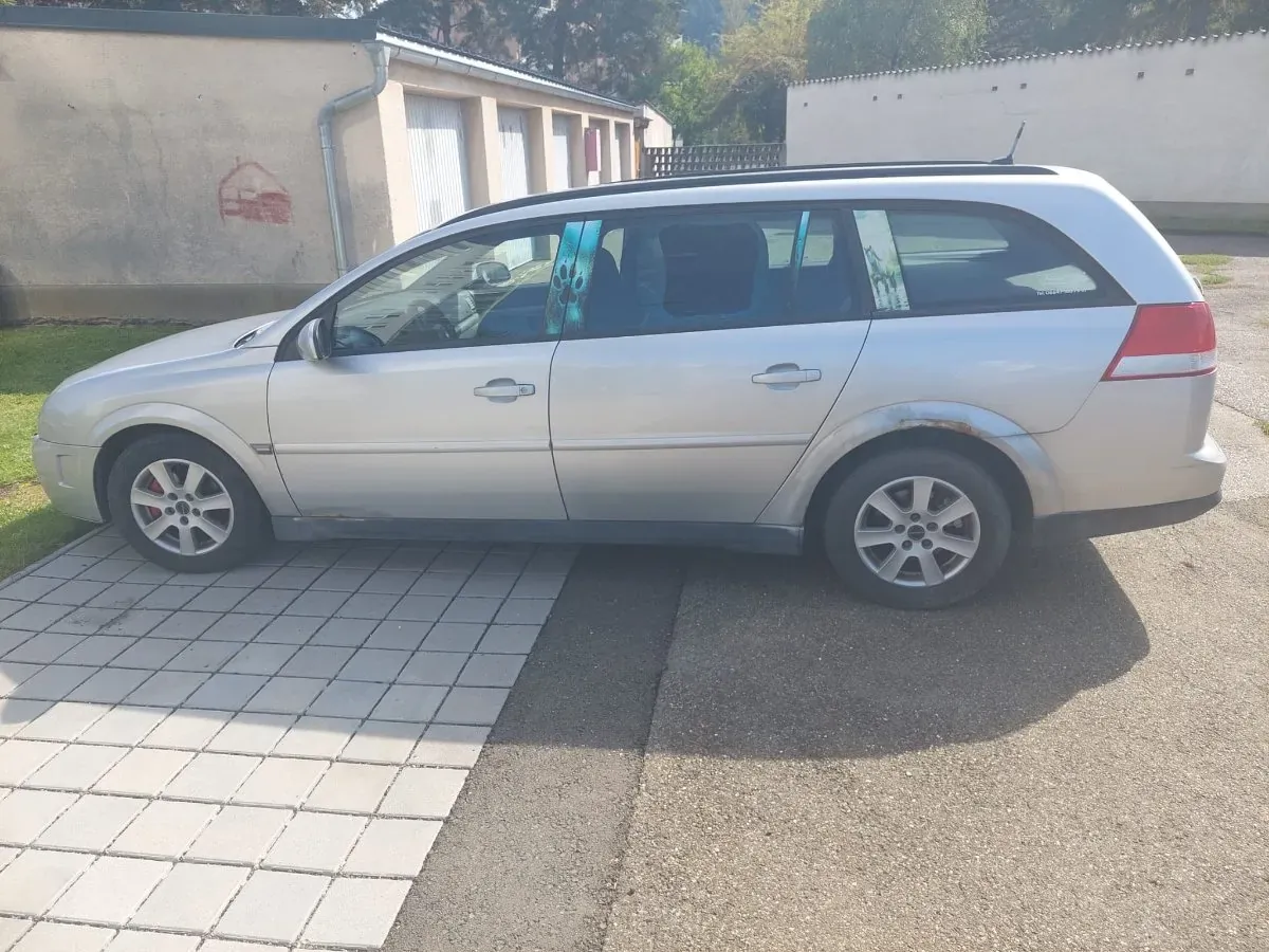 Opel Vectra 2004 photo 3