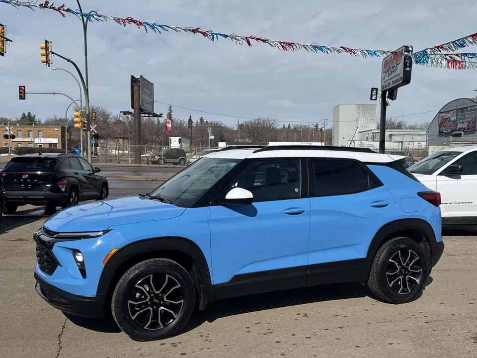 Chevrolet Trailblazer 2024 photo 2