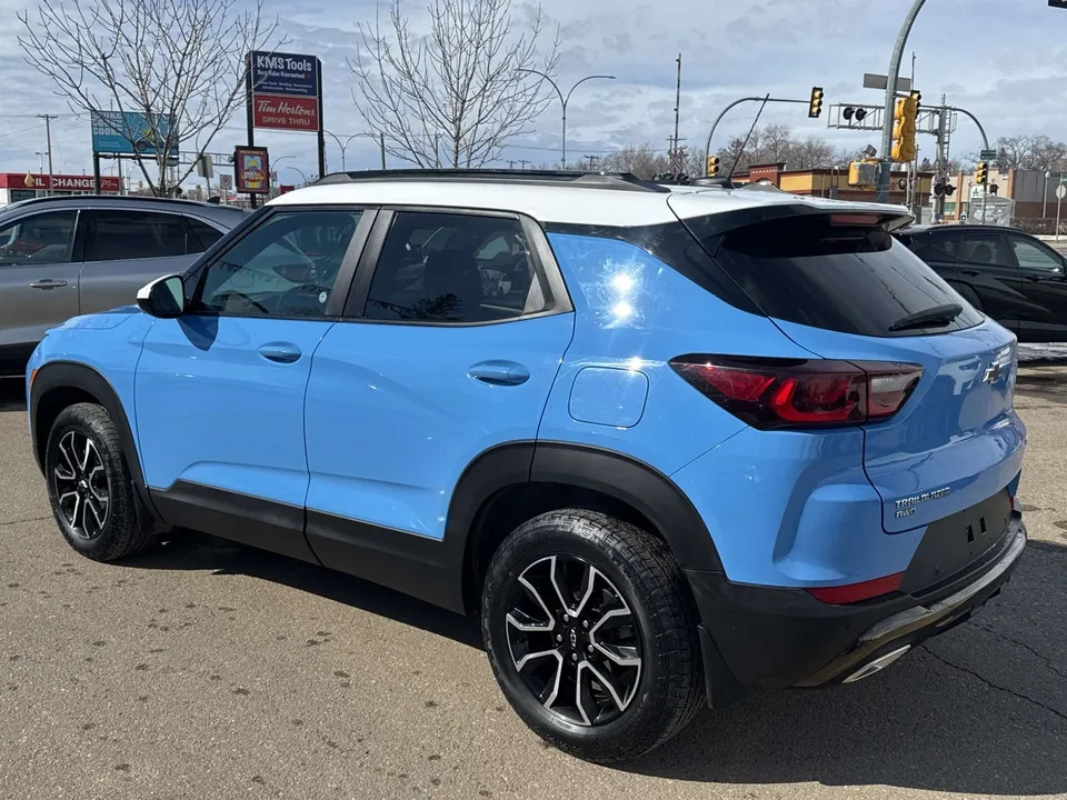 Chevrolet Trailblazer 2024 photo 3