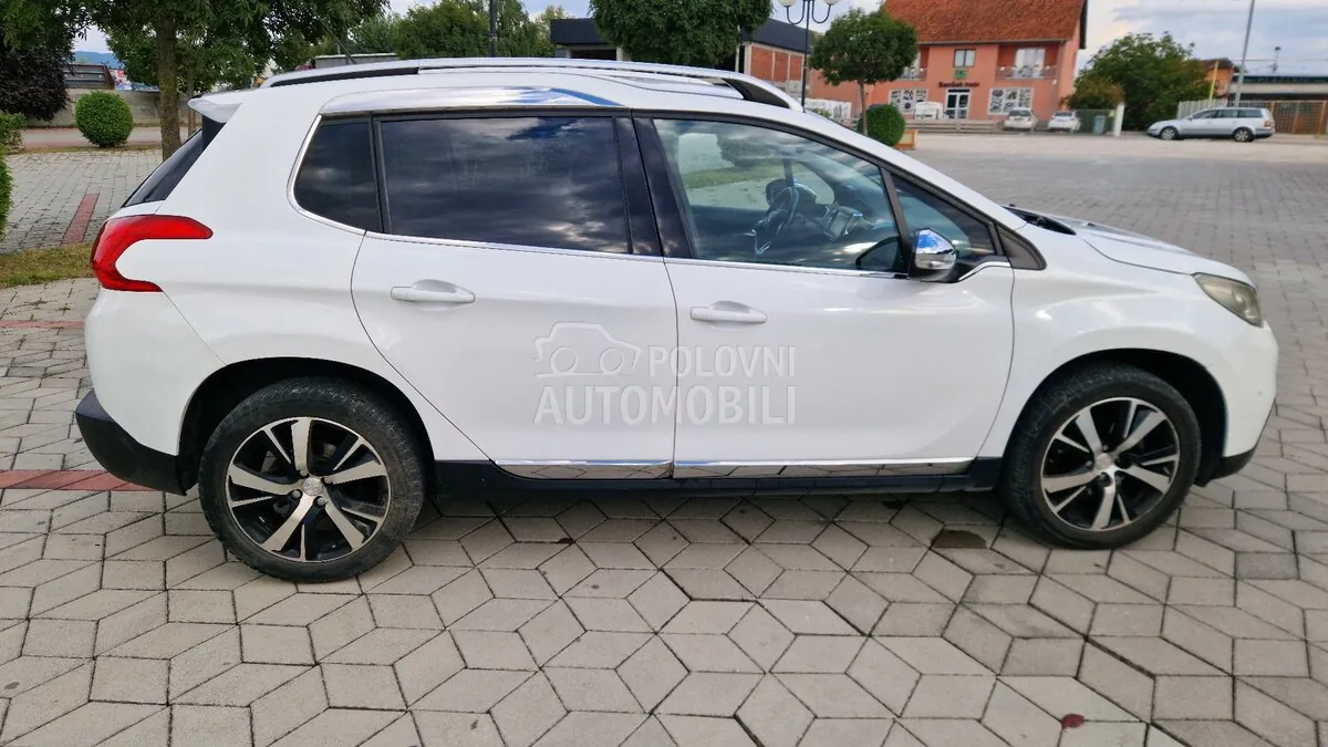 Peugeot 2008 2016 photo 5