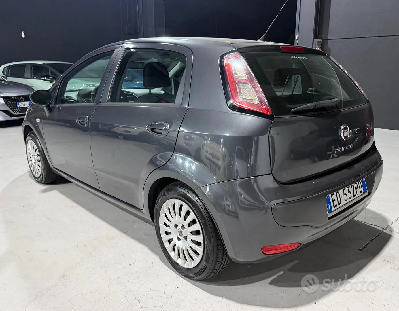 Fiat Punto 2010 photo 4