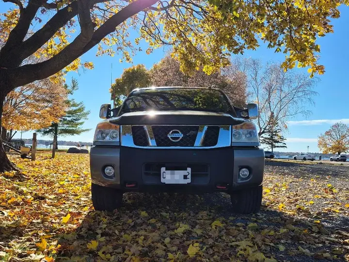 Nissan Titan 2013 photo 2