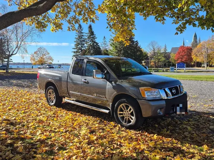 Nissan Titan 2013 photo 3