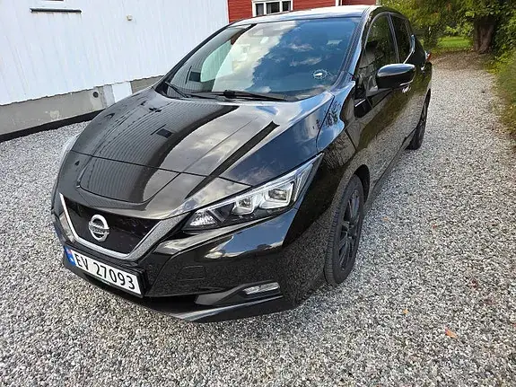 Nissan Leaf 2018 photo 2