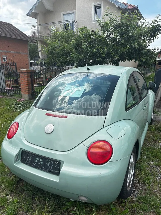 Volkswagen New Beetle 2002 photo 2