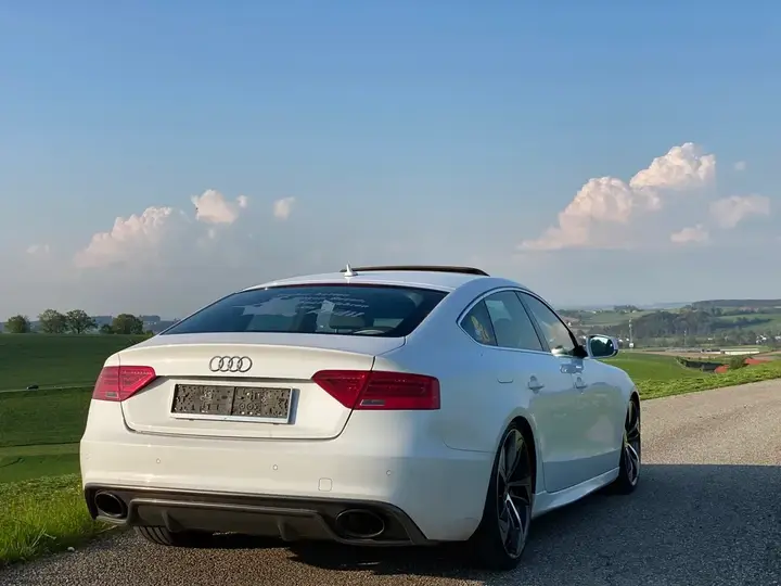 Audi A5 2012 photo 3