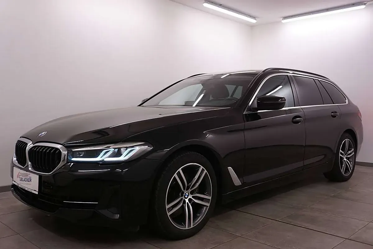 BMW 5 Series 2022 photo 3