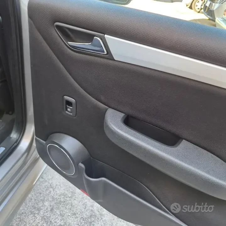 Mercedes-Benz B 200 Cdi 2007 photo 5