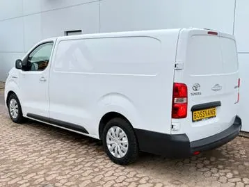 Toyota Proace 2023 photo 2