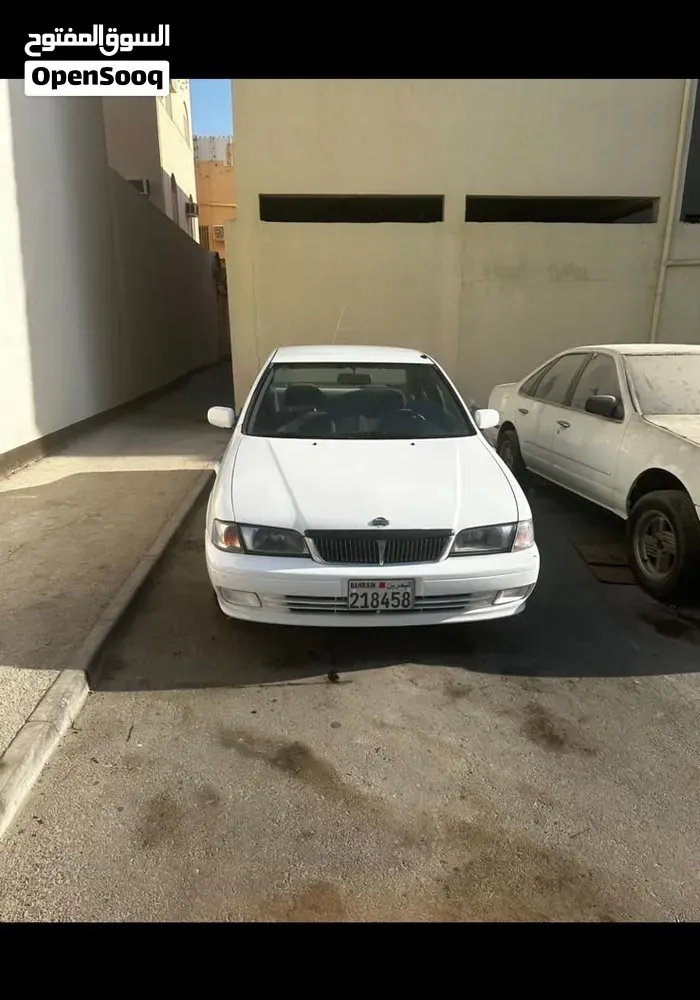 Nissan Sunny 2000 photo 2