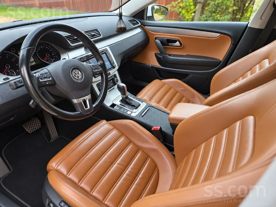 Volkswagen Passat Cc 2011 photo 2