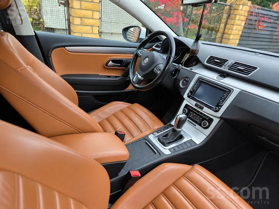 Volkswagen Passat Cc 2011 photo 5