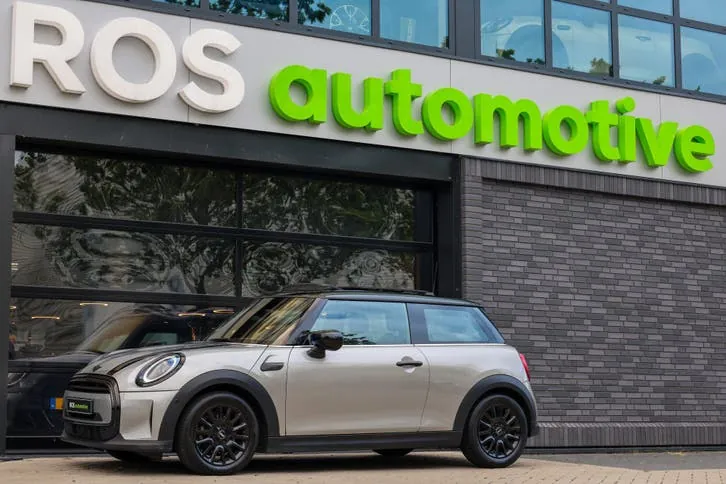 Mini Cooper 2023 photo 3