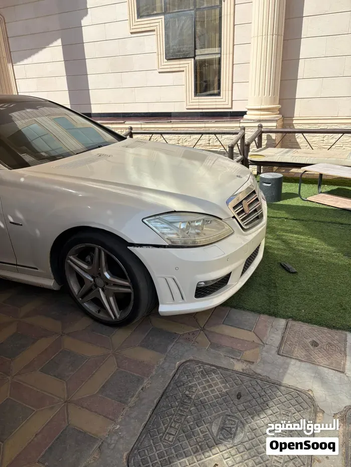 Mercedes-Benz S-Class 2011 photo 2
