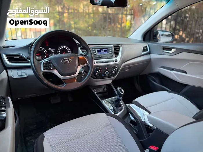 Hyundai Accent 2022 photo 3