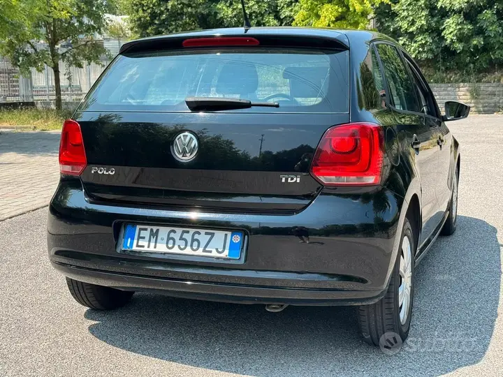 Volkswagen Polo 2012 photo 3