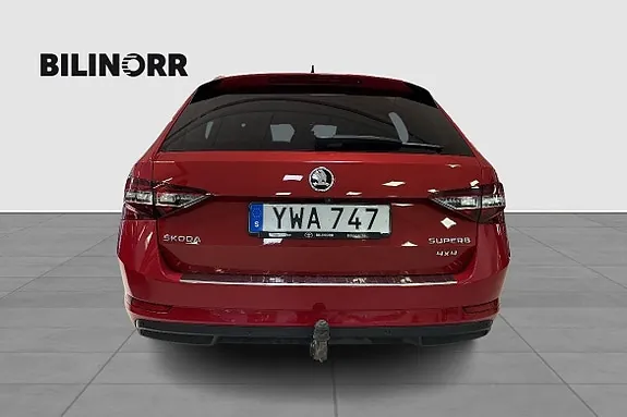 Skoda Superb 2018 photo 4