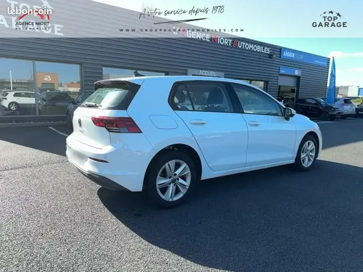 Volkswagen Golf 2023 photo 5