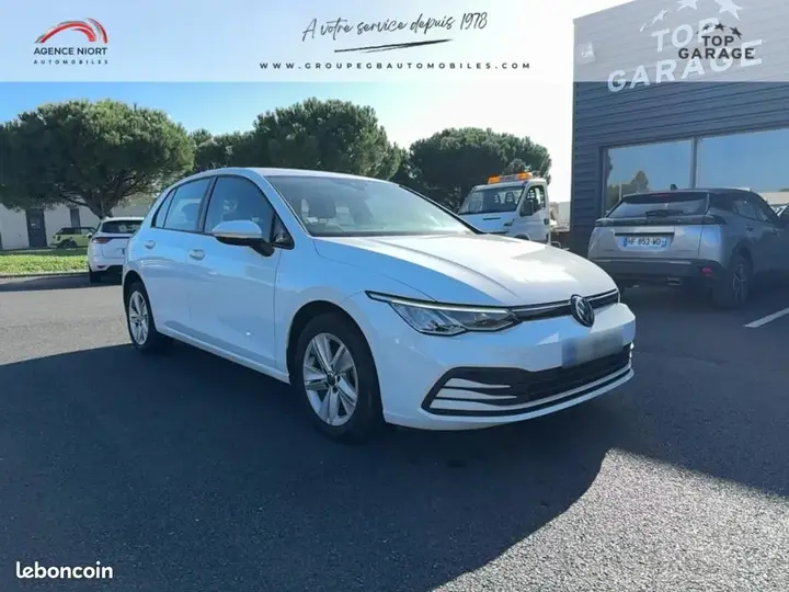 Volkswagen Golf 2023 photo 3