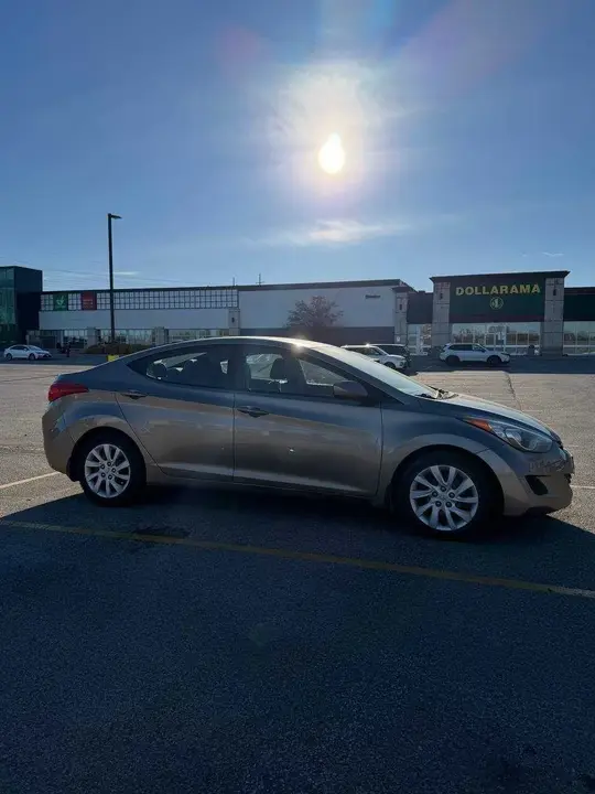 Hyundai Elantra 2013 photo 3