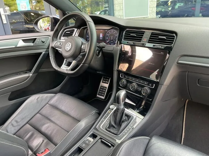 Volkswagen Golf 2017 photo 2