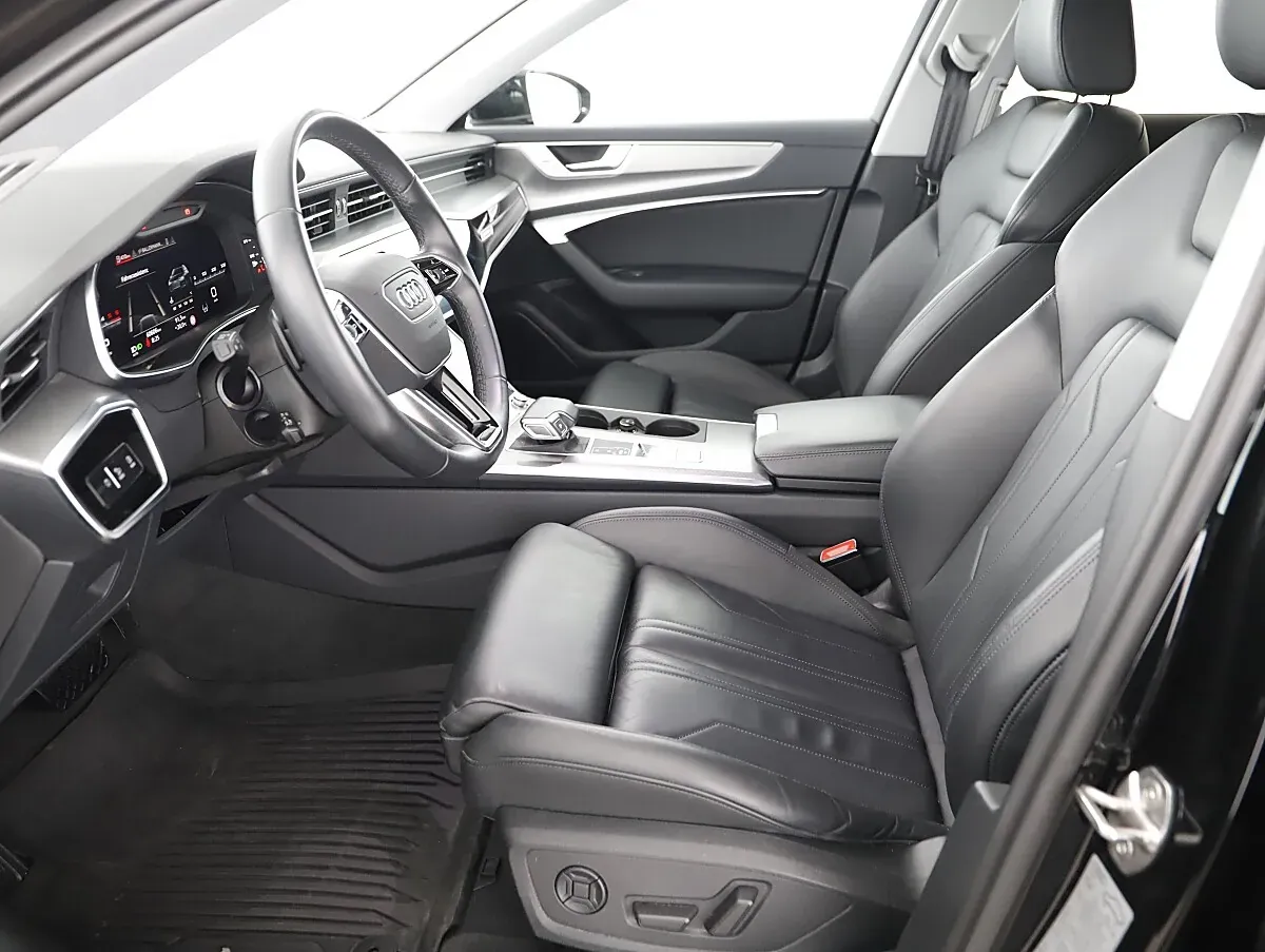 Audi A6 2022 photo 2