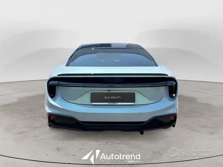 Lotus Emeya 2024 photo 4