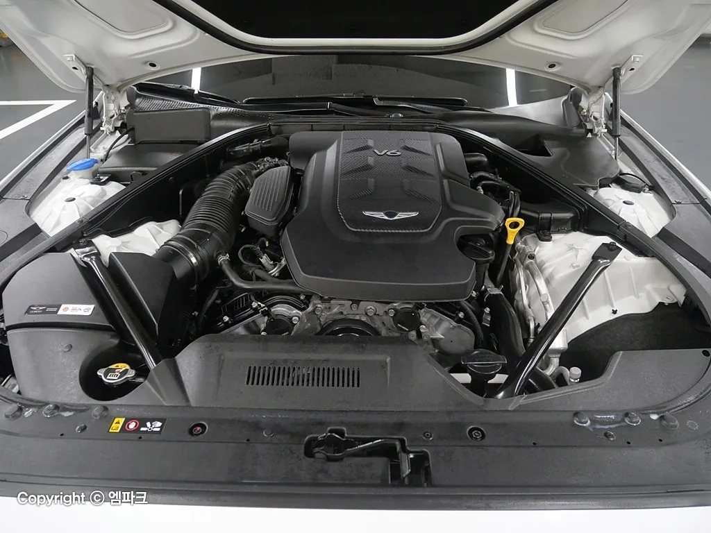 Genesis G80 2019 photo 5