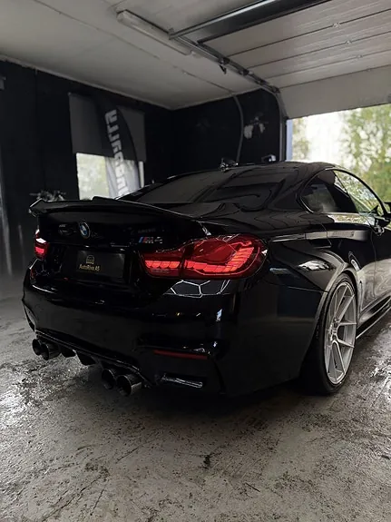 BMW M4 2015 photo 5