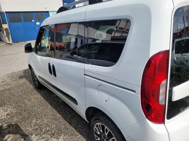 Fiat Doblo 2017 photo 2