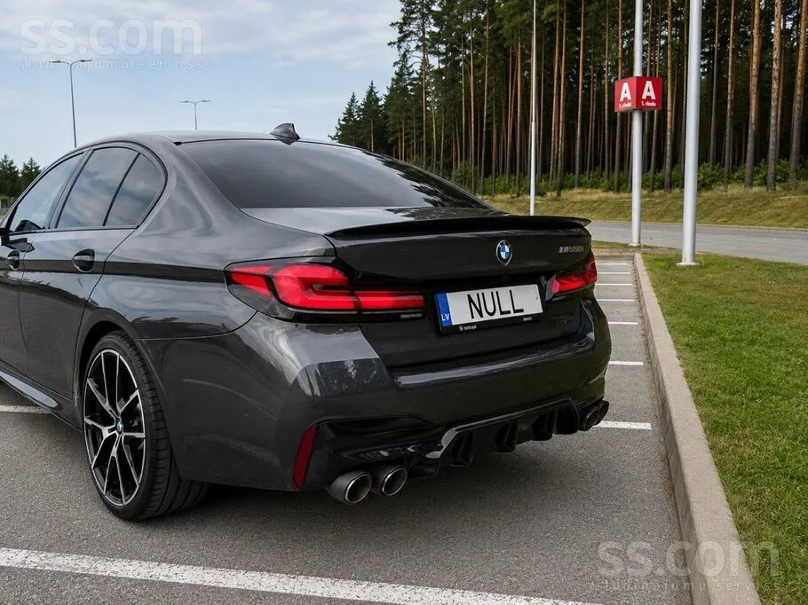 BMW M550I 2019 photo 4