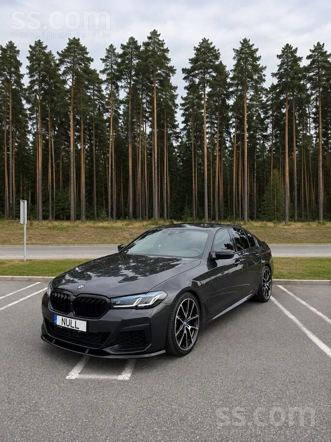 BMW M550I