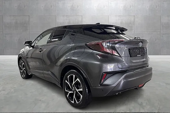 Toyota C-Hr 2019 photo 2
