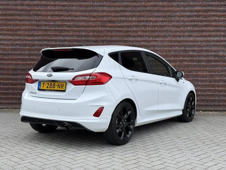 Ford Fiesta 2017 photo 2