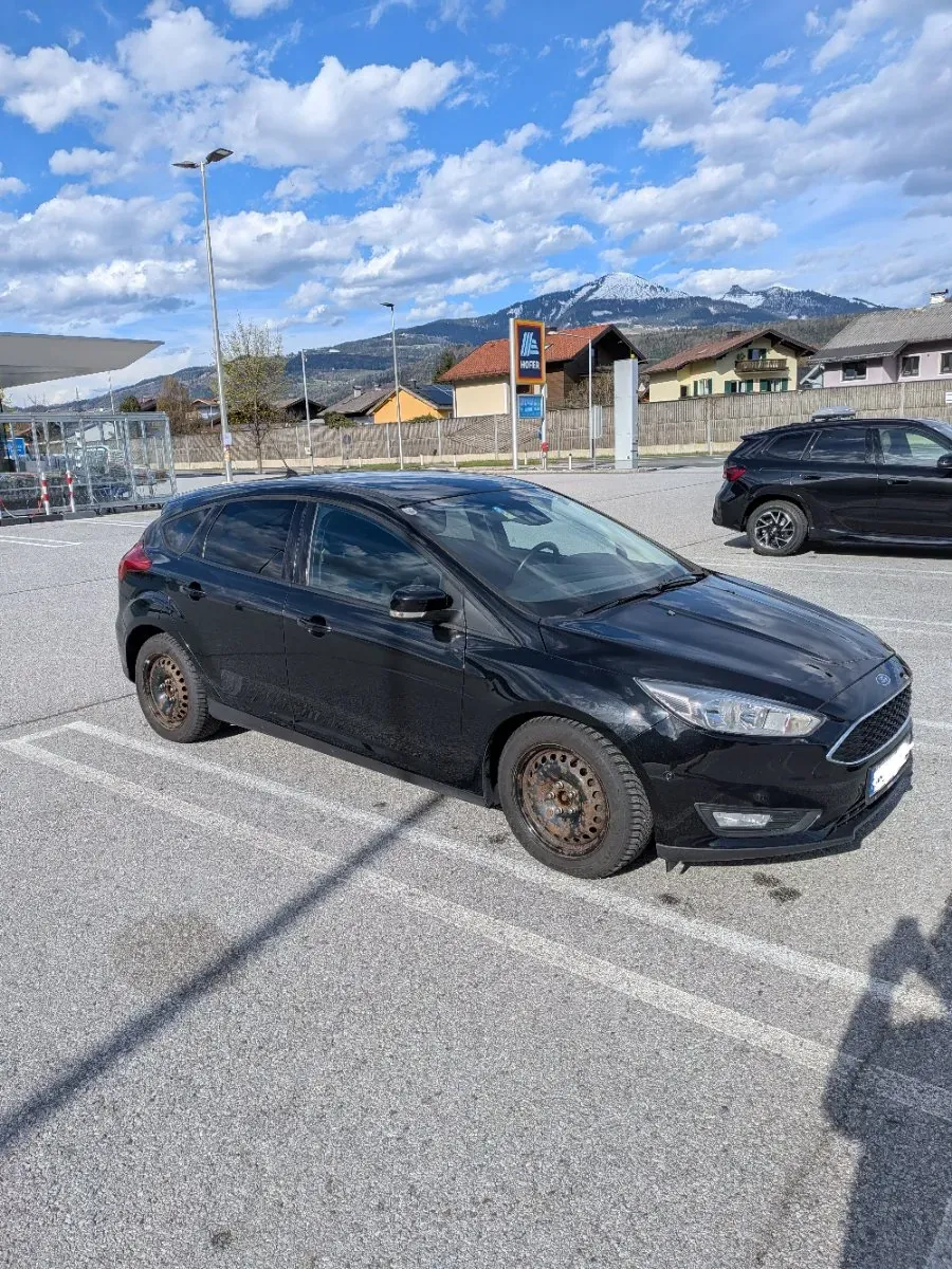 Ford Focus 2015 photo 2